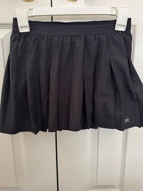 ALO Yoga Black Pleated Tennis Skirt